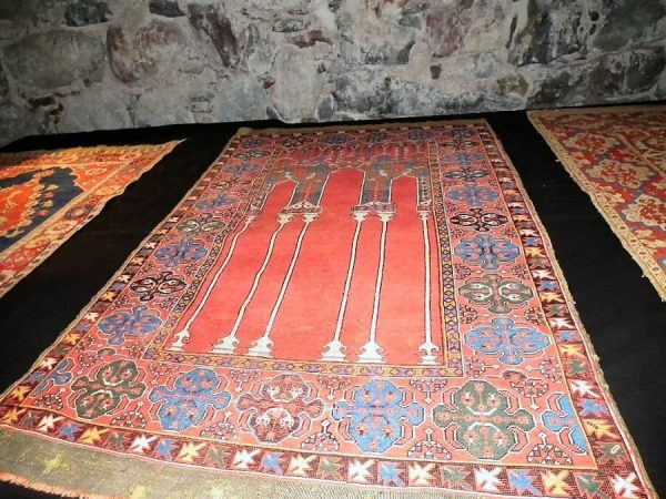 DSCF1306 17th century Anatolian prayer rugs