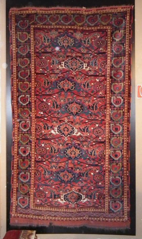 Beshir with Herati design exhibited by Serkan Sari.