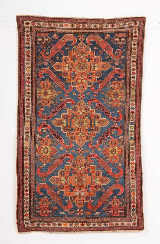 Antique Caucasian Seichur sumak kelim, 197x115 cm. Lot 2385199, an antique Caucasian Seichur soumakh kilim, 197x115 cm.