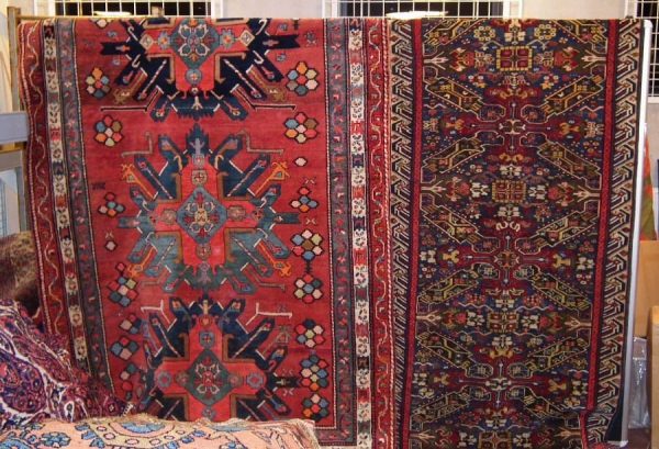 DSCF4205 A Caucasian Chelaberd (left) and a Seychour (right)