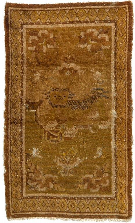 101690 Rupert Smith will exhibit this early 17th century Imperial throne rug at KARMA