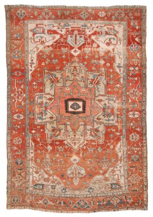 Lot 1262. An antique Heriz carpet 390 x 272,5 cm. Estimate € 1,800 - 2,200