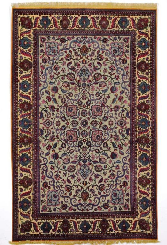 A full silk Kashan Souf, Persia. Centre design of flowers and foliage executed in relief technic. A fine quality, minor areas with metal threads. C. 800.000 kn. pr. sqm. Early 20th century. 219 x 136 cm. Estimation euro 2000 - 2900.