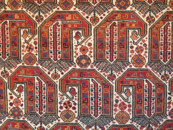 AndyLloyd_ Khamseh rug exhibited by Andy Lloyd