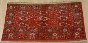 Lot 505, Ersari chuval circa 1900. 98x167 cm. Estimate 400-600 EUR