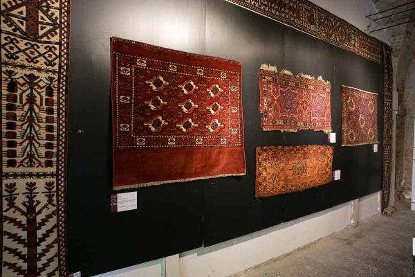 The Turkmen rugs exhibition at Sartirana Textile Show