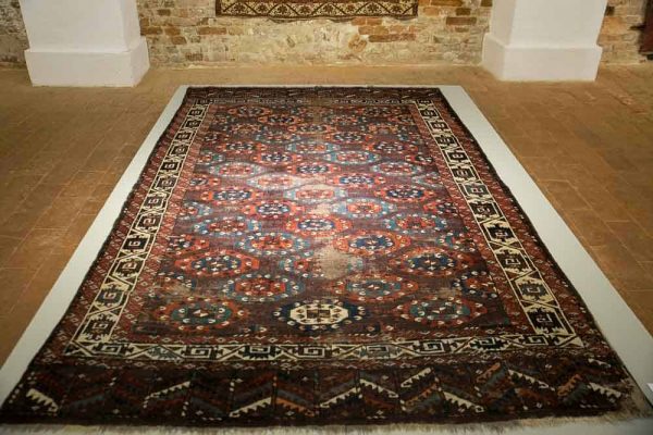 The Turkmen rugs exhibition at Sartirana Textile Show