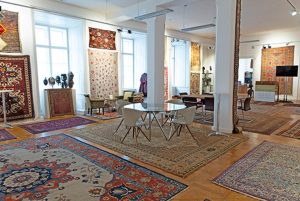 Preview exhibition 'Fine Antique Oriental Rugs XXXV' in Vienna