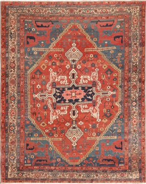 Lot 325. Antique Persian Serapi Rug 14 ft 6 in x 11 ft 4 in (4.42 m x 3.45 m). Estimate ,000 - ,000