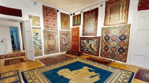 Preview exhibition 'Fine Antique Oriental Rugs' in Vienna