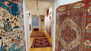 Preview exhibition 'Fine Antique Oriental Rugs' in Vienna