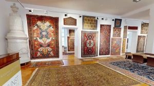 Preview exhibition 'Fine Antique Oriental Rugs' in Vienna