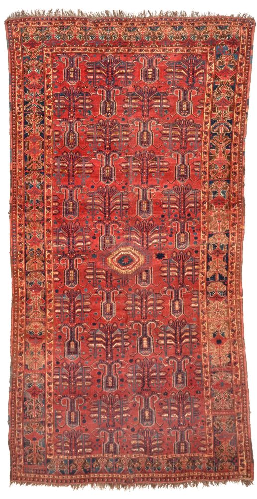 Keyhole Beshir Carpet